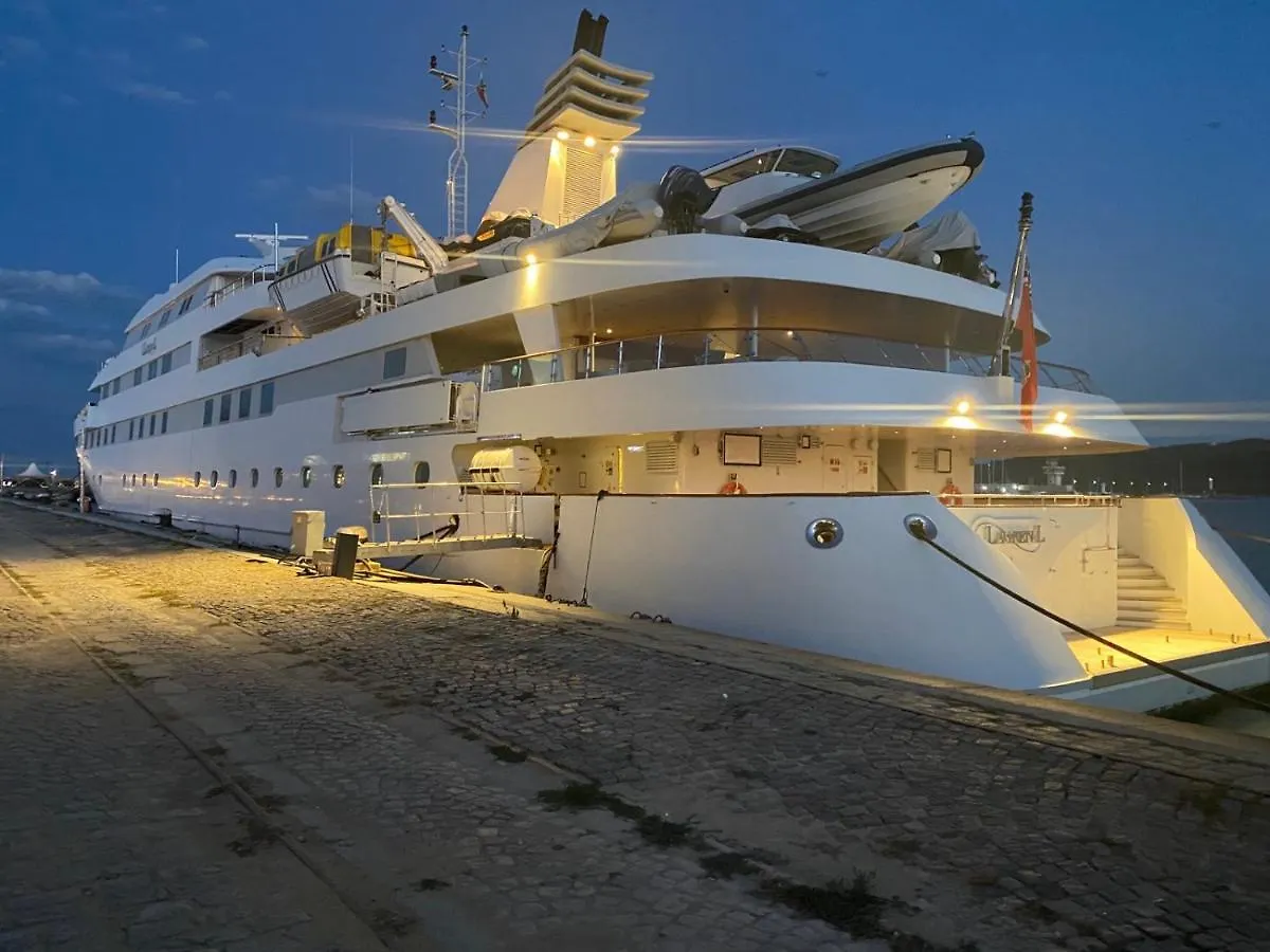 Мarelis Luxe Port Apartment Varna Bulgaria