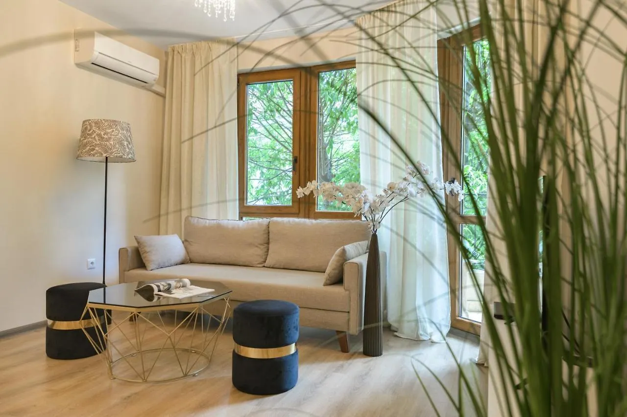 Мarelis Luxe Port Apartment Varna