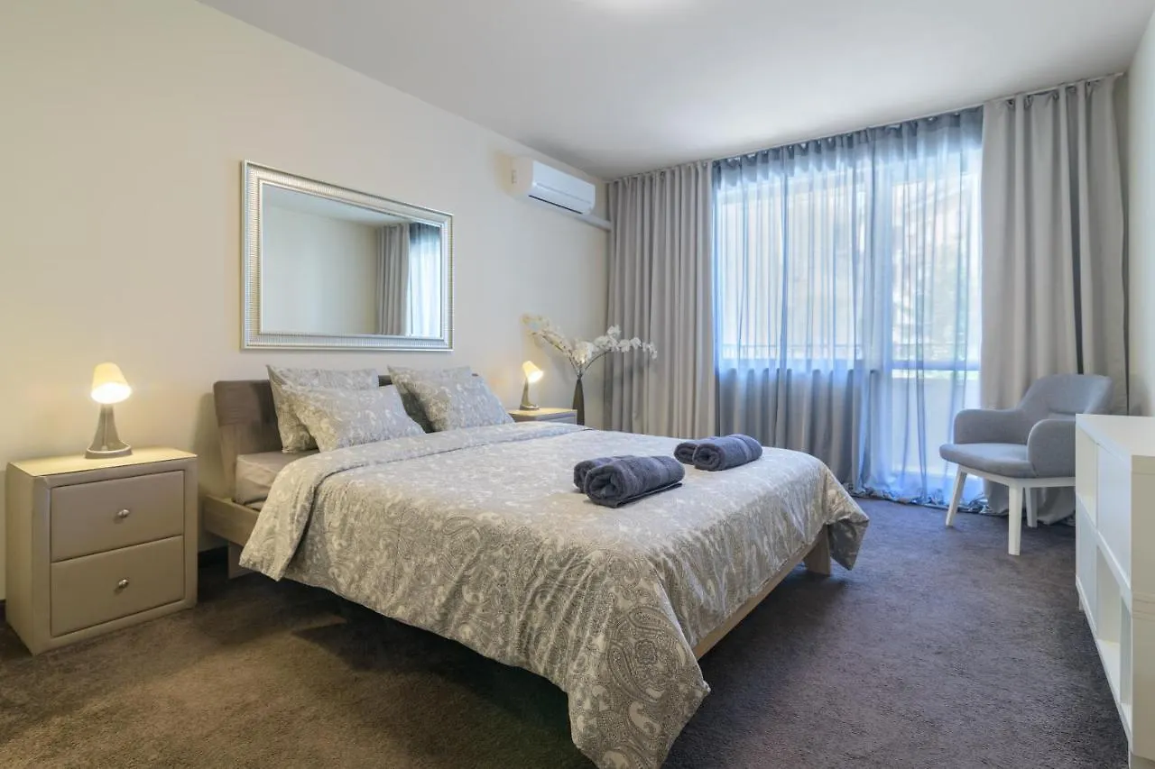 Мarelis Luxe Port Apartment Varna