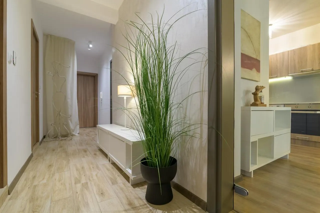 Мarelis Luxe Port Apartment Varna