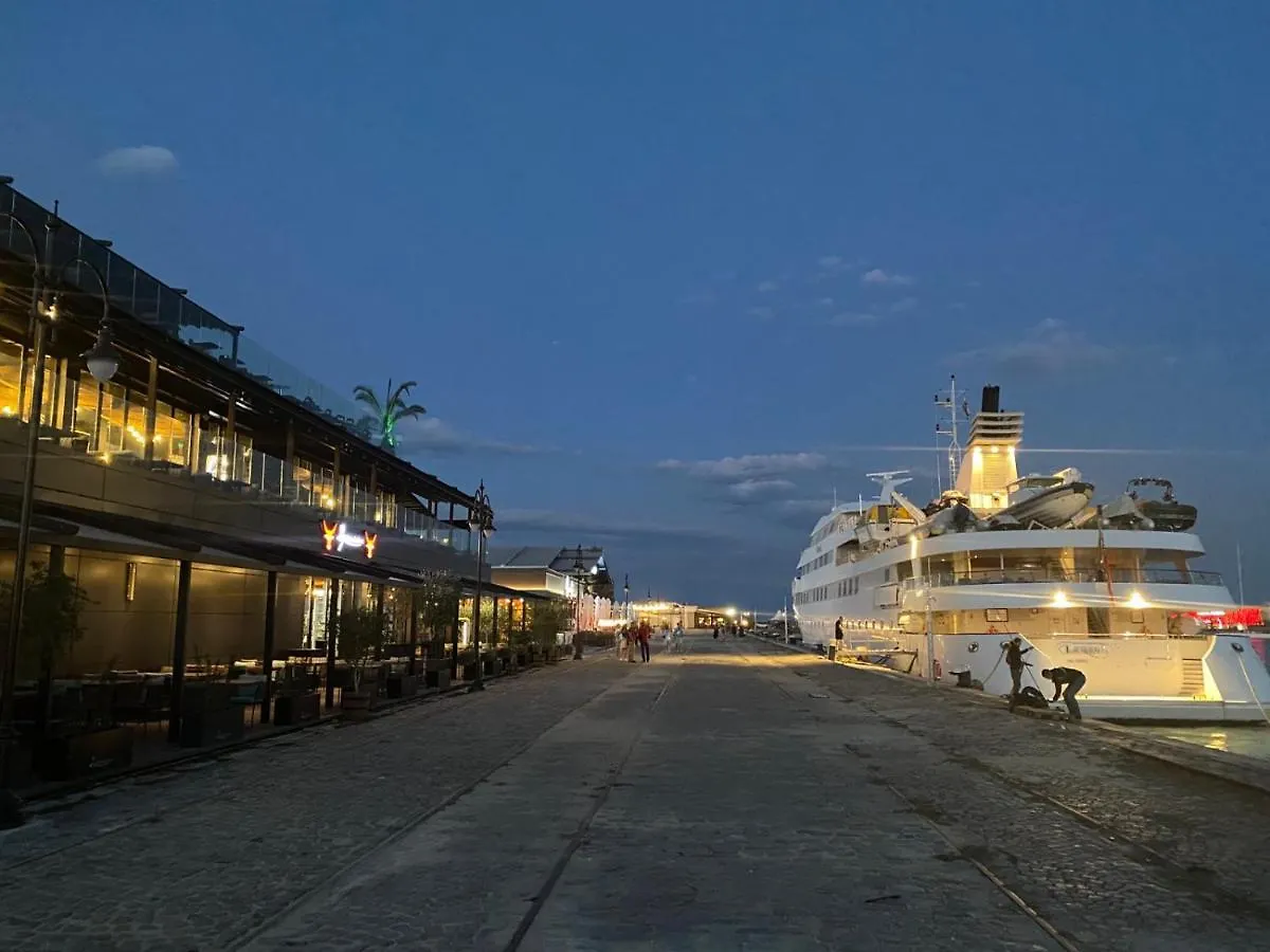 Мarelis Luxe Port Apartment Varna